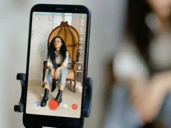 10 Popular TikTok Influencers to Follow for Fashion Hacks