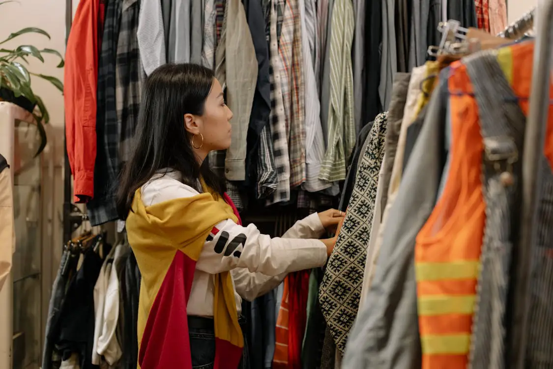 Ultimate Thrifting Guide: Designer Pieces & Vintage Gems